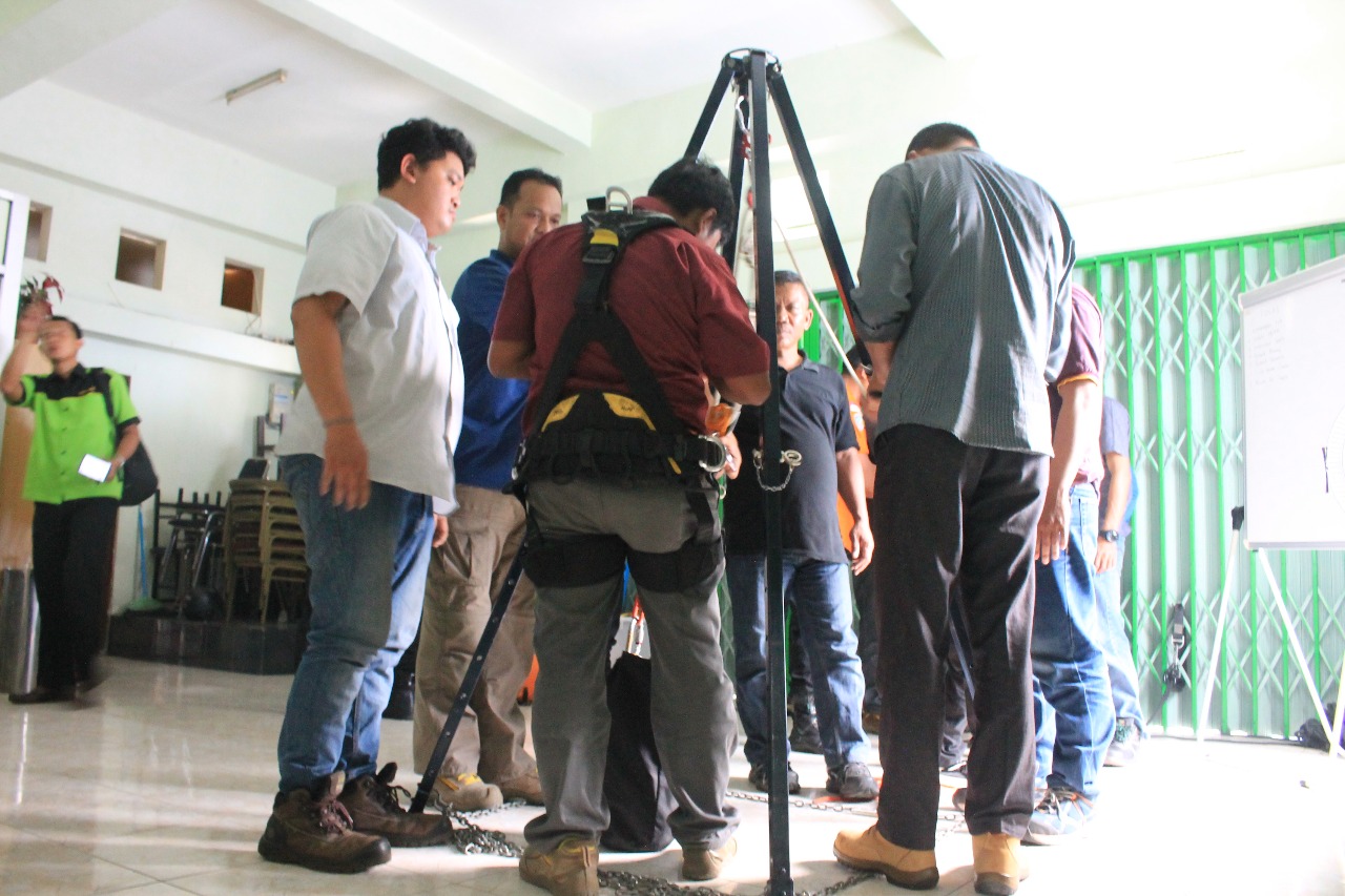 PETUGAS UTAMA K3 RUANG TERBATAS